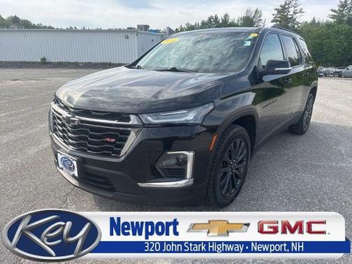 Mosaic Black Metallic 2023 Chevrolet Traverse RS