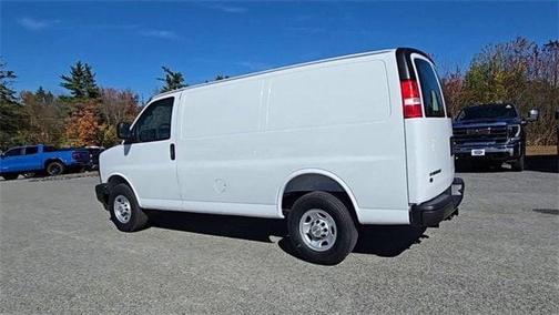 2025 Chevrolet Express 2500 Work Van