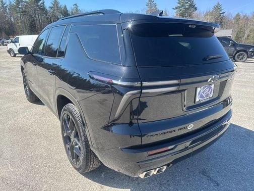 Mosaic Black Metallic 2026 Chevrolet Traverse RS