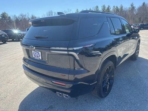 Mosaic Black Metallic 2026 Chevrolet Traverse RS
