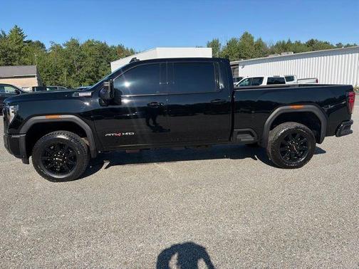 Onyx Black 2025 GMC Sierra 2500 AT4
