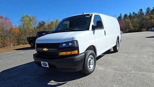 Summit White 2025 Chevrolet Express 2500 Work Van