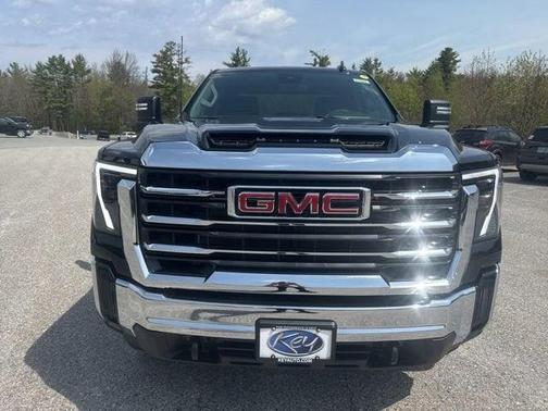 Onyx Black 2026 GMC Sierra 2500 SLE