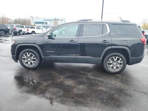 2022 GMC Acadia SLE
