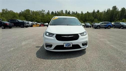 2023 Chrysler Pacifica Touring-L