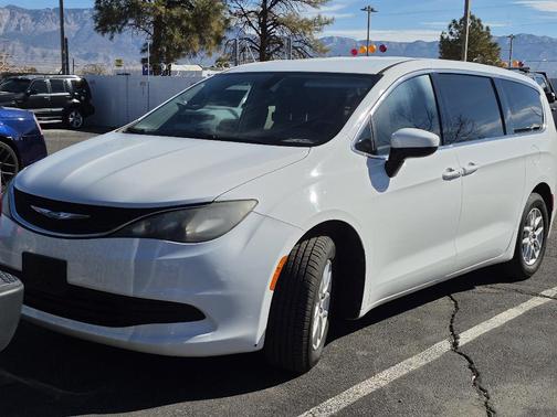 2017 Chrysler Pacifica LX