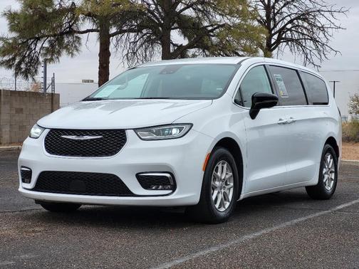 2024 Chrysler Pacifica Touring-L