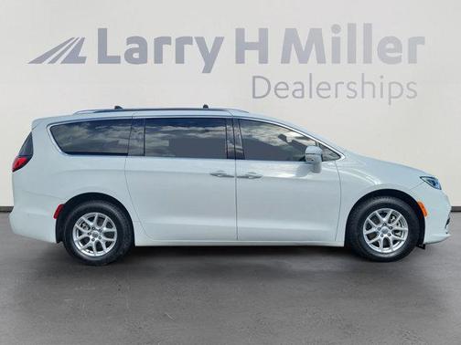 2021 Chrysler Pacifica Touring-L