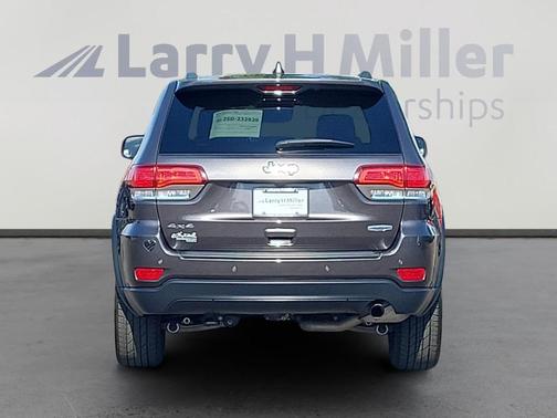 2020 Jeep Grand Cherokee Laredo
