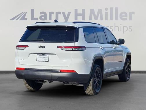 2025 Jeep Grand Cherokee L Laredo