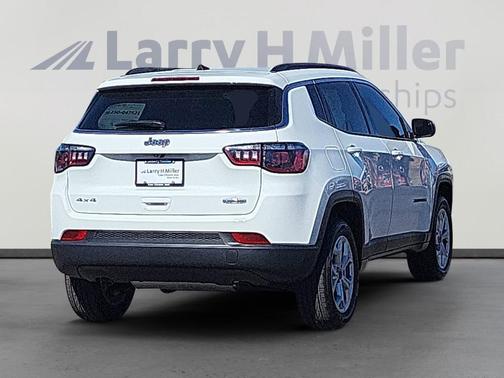 2025 Jeep Compass Latitude