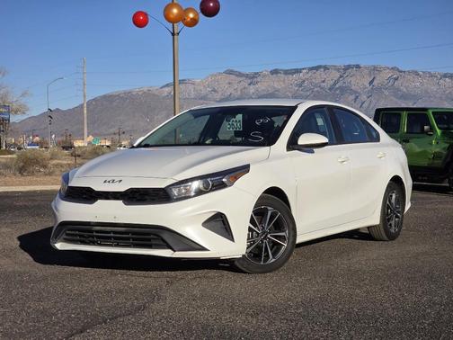 2024 Kia Forte LXS