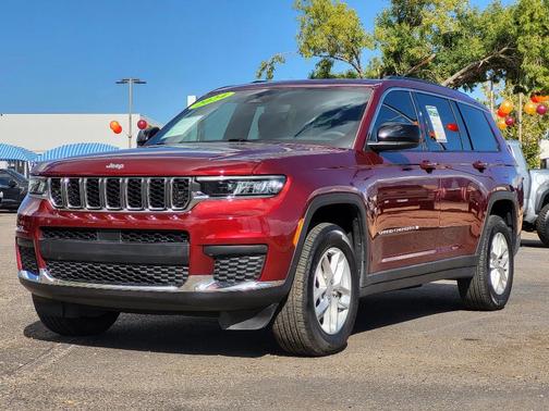 2024 Jeep Grand Cherokee L Laredo