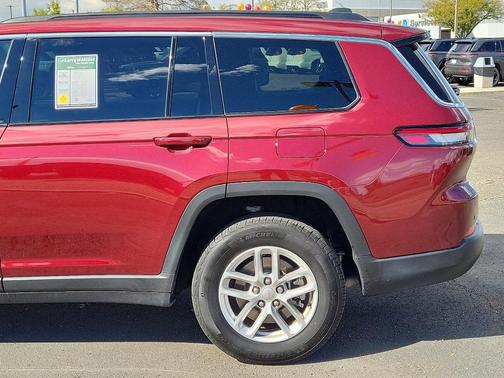 2024 Jeep Grand Cherokee L Laredo
