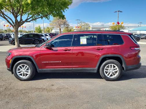 2024 Jeep Grand Cherokee L Laredo