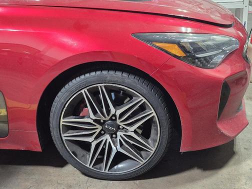 2022 Kia Stinger GT1
