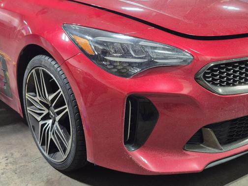 2022 Kia Stinger GT1