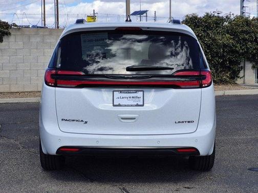 2025 Chrysler Pacifica Limited