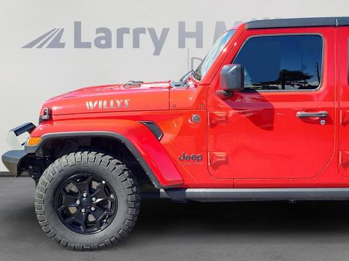 2023 Jeep Gladiator Sport