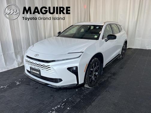 2025 Toyota Crown Signia XLE