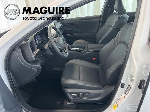 2025 Toyota Crown Signia XLE