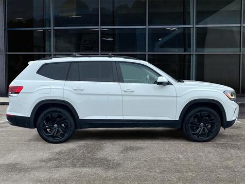 2022 Volkswagen Atlas 3.6L SE w/Technology