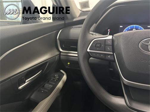 2026 Toyota Highlander LE