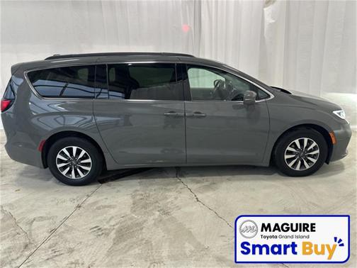 2022 Chrysler Pacifica Hybrid Touring L