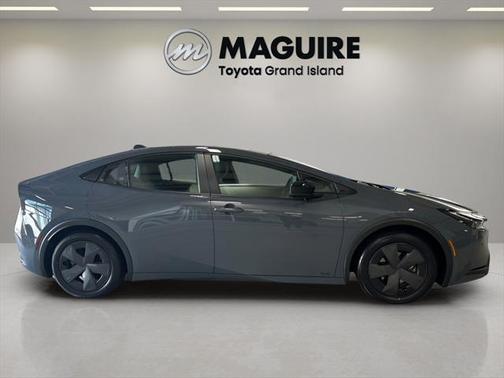 2023 Toyota Prius LE