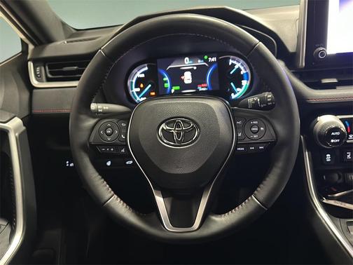 2024 Toyota RAV4 Prime SE