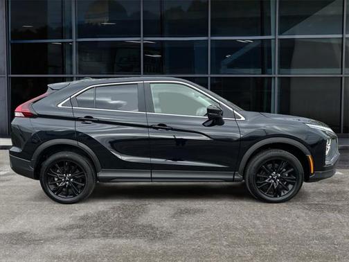 2023 Mitsubishi Eclipse Cross LE