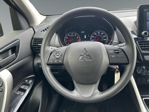 2023 Mitsubishi Eclipse Cross LE