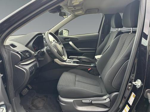 2023 Mitsubishi Eclipse Cross LE
