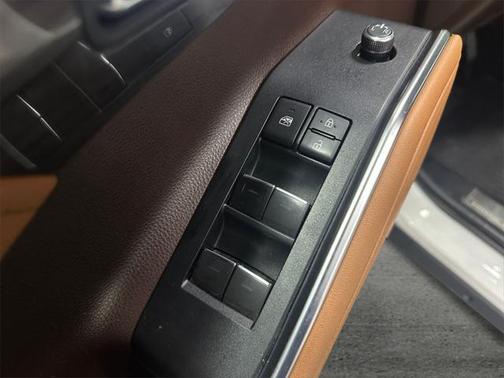 2020 Toyota Highlander Platinum