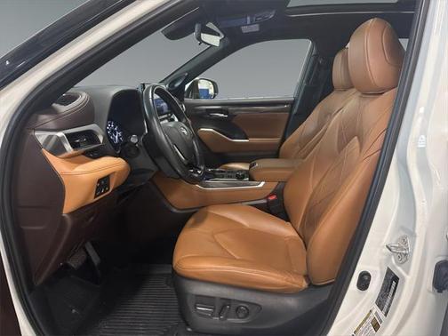2020 Toyota Highlander Platinum