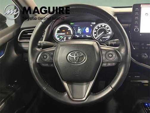 2024 Toyota Camry Hybrid SE