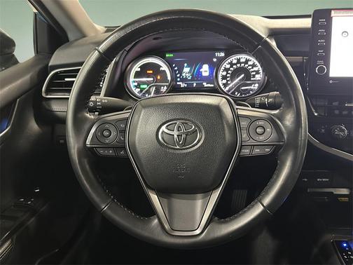 2024 Toyota Camry Hybrid SE