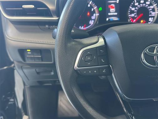 2021 Toyota Highlander L