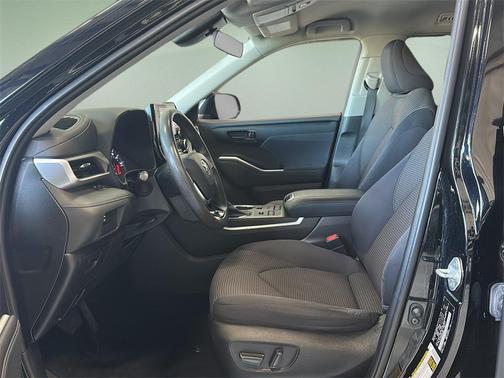 2021 Toyota Highlander L