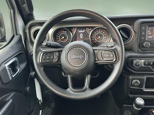2021 Jeep Gladiator Sport