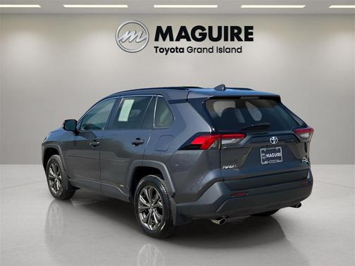 2023 Toyota RAV4 Hybrid XLE Premium