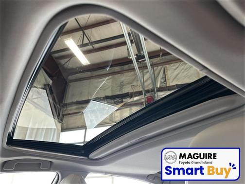 2021 Toyota Camry Hybrid XLE