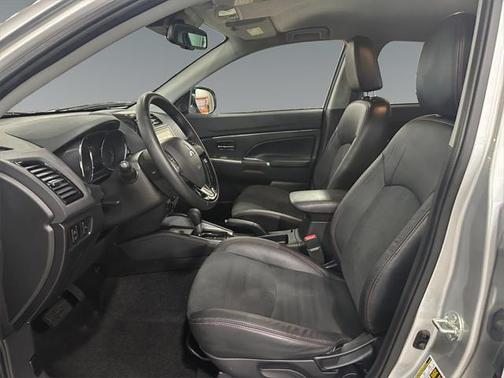 2023 Mitsubishi Outlander Sport SE
