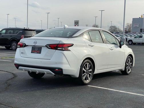 2025 Nissan Versa 1.6 SV