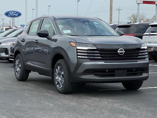 2025 Nissan Kicks S