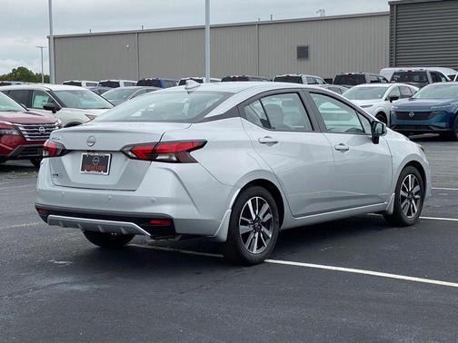 2025 Nissan Versa 1.6 SV