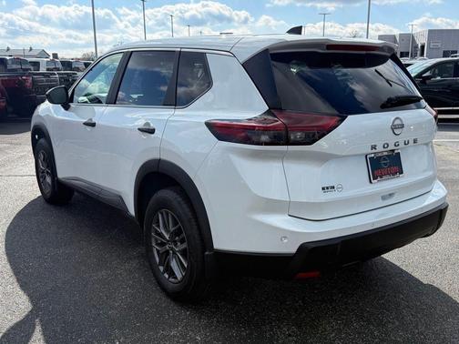 2025 Nissan Rogue S