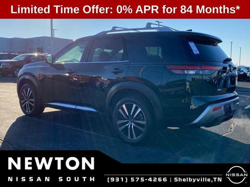 2025 Nissan Pathfinder Platinum
