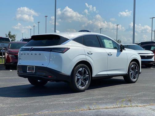 2025 Nissan Murano SL