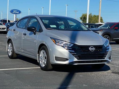 2025 Nissan Versa S